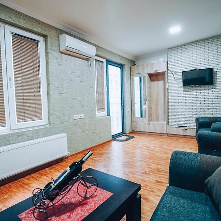 דירות טביליסי Second House Rustaveli מראה חיצוני תמונה